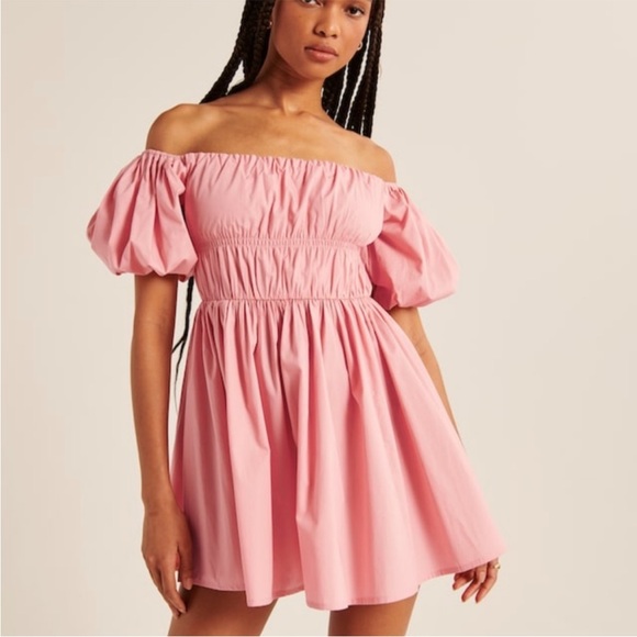 Abercrombie & Fitch Dresses & Skirts - Abercrombie & Fitch Peach Dress